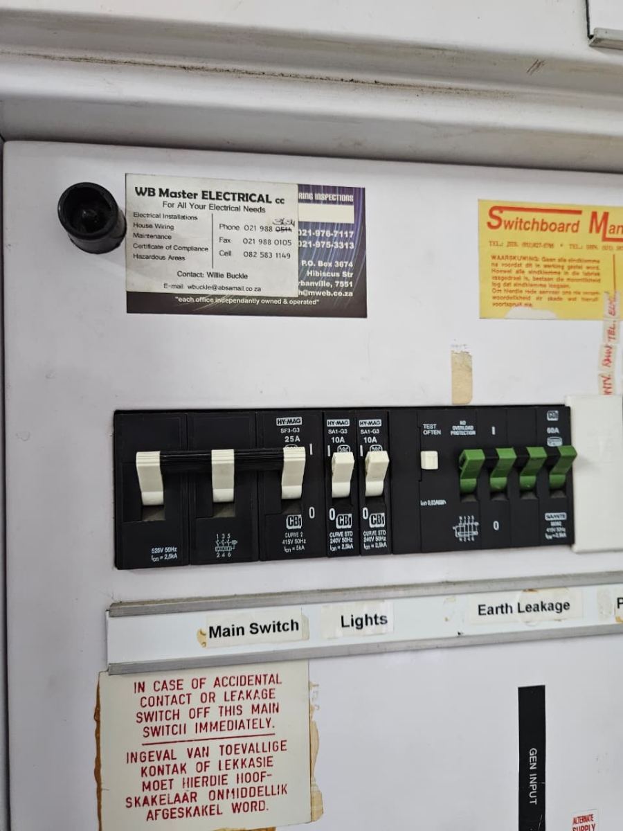 To Let Commercial Property for Rent in Rosenpark Western Cape